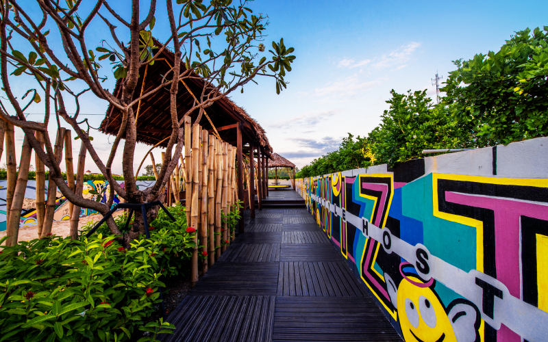 Akas-Pool Beach & Bar-08.jpg